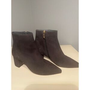 L'Agence Women Jeanne II Pointed Toe Graphite Suede Bootie‎ Size 6